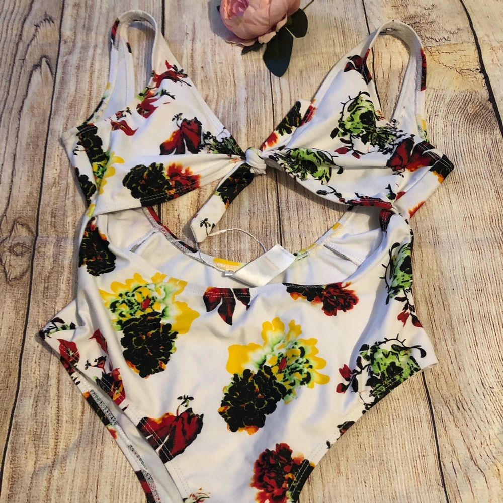 🩱 bathing suit ‼️